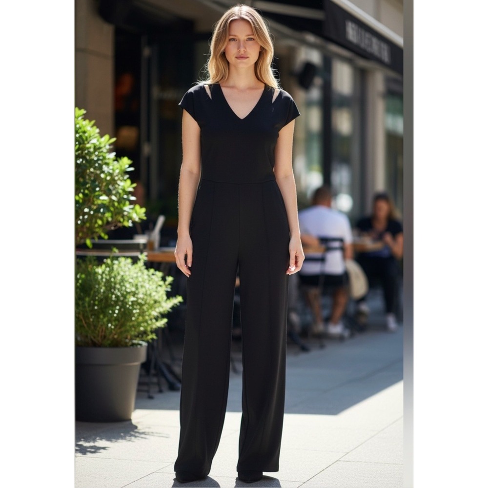 SPORTMAX Wide Leg Cut Out Detail Old Money Jumpsuit 8 Black